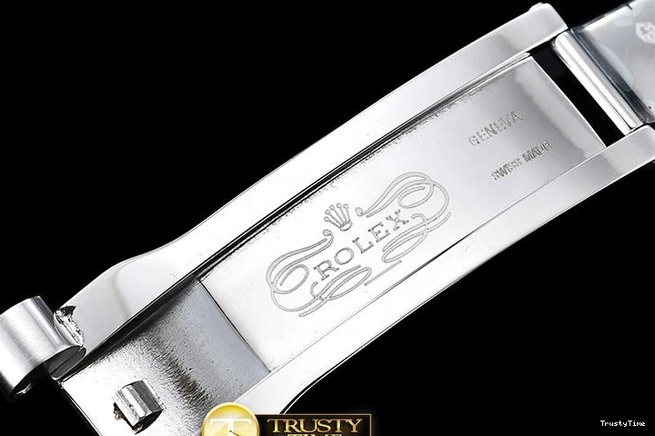 1104 RDD0206B – DayDate Bright 672